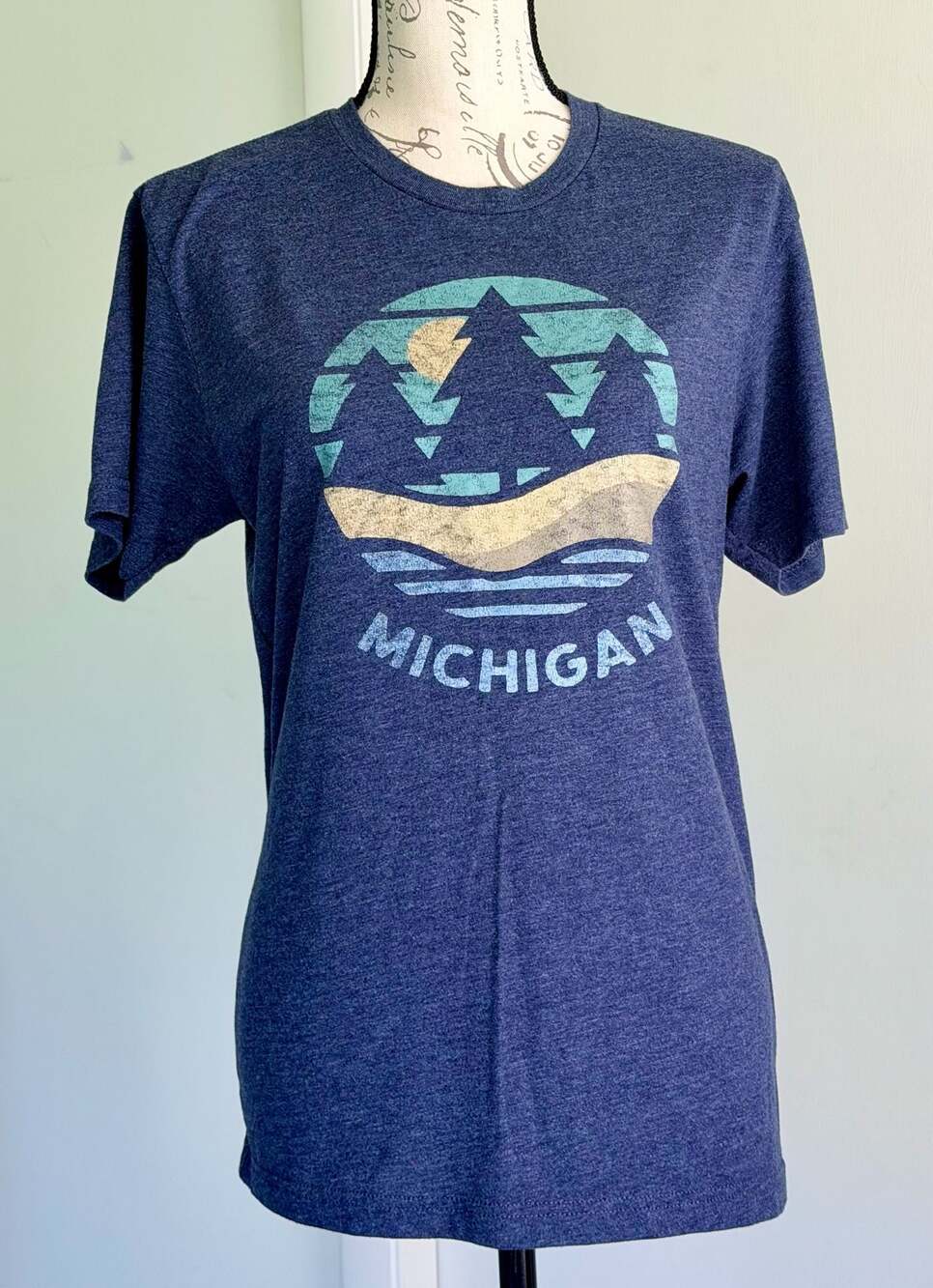 The Mitten State Michigan Graphic T-Shirt Size M